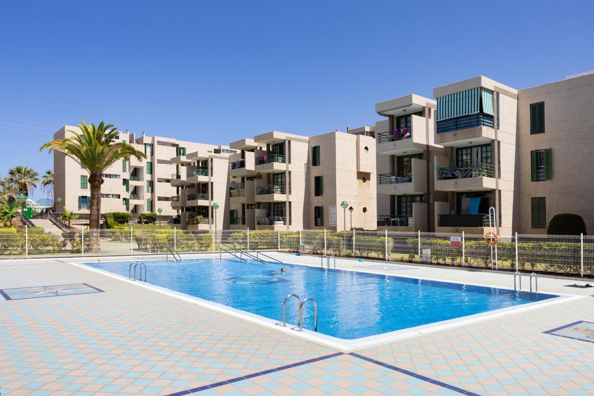 Classbnb - Three Spacious Apartments 150M From The Las Americas Promenade Arona  Exterior photo
